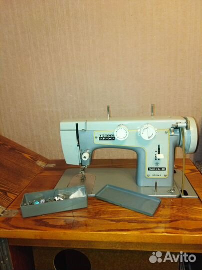 Швейная машинка чайка бу