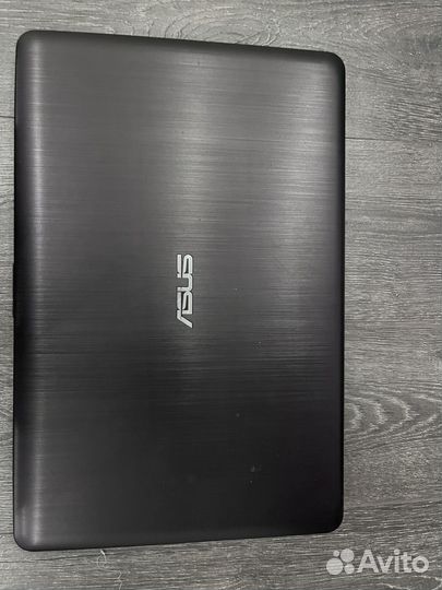 Ноутбук asus