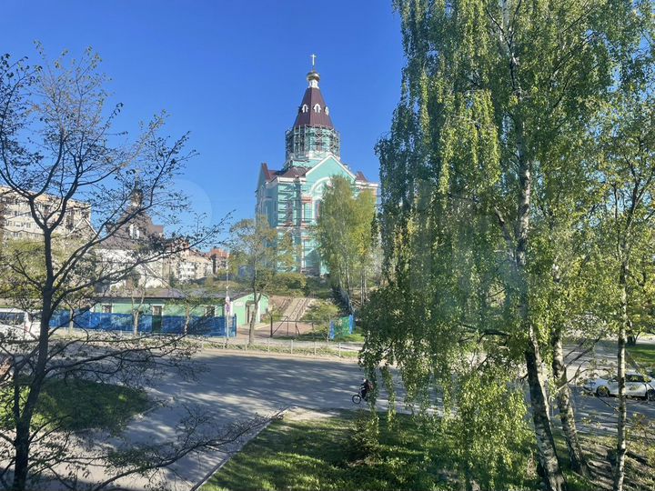 2-к. квартира, 60 м², 3/5 эт.