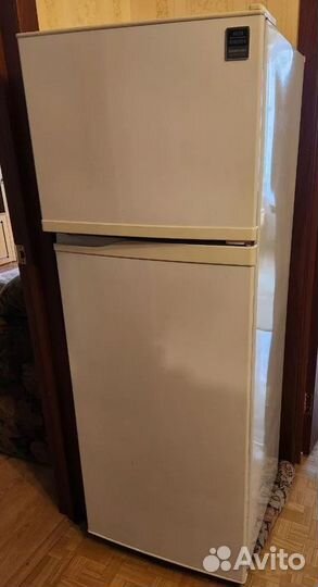 Отличный холодильник Samsung No Frost (везде)