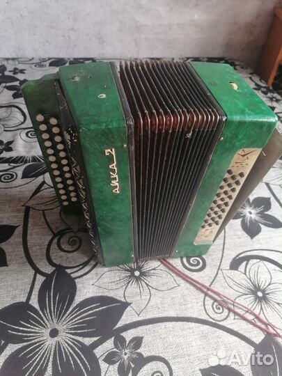 Гармонь Чайка-2