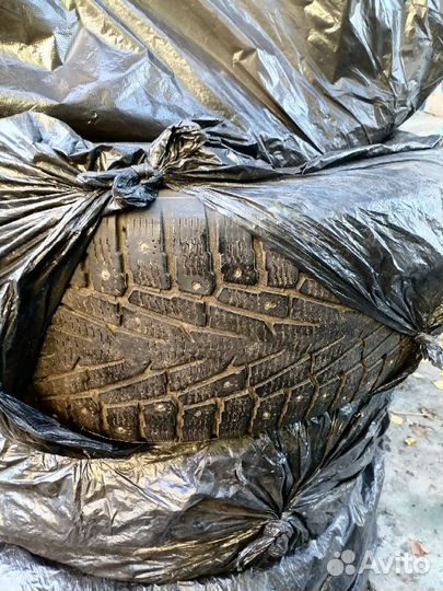 Nokian Tyres Hakkapeliitta 9 SUV 265/65 R17