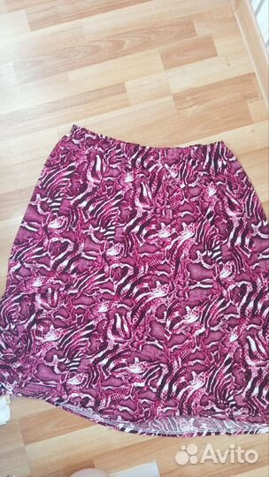 Костюм женский с юбкой