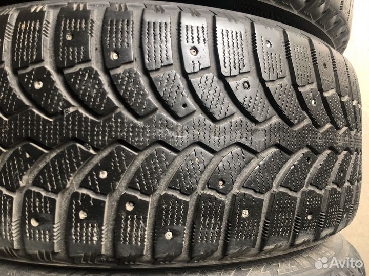 Bridgestone Blizzak Spike-01 205/55 R16