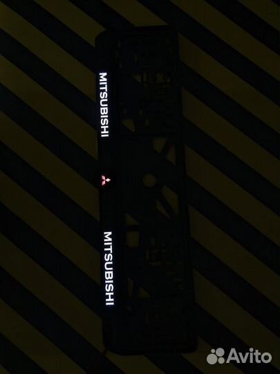 Номерная рамка c вашим логотипом и дизайном