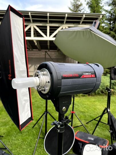 Вспышка студийная Falcon Eyes TE-600BW v2.0