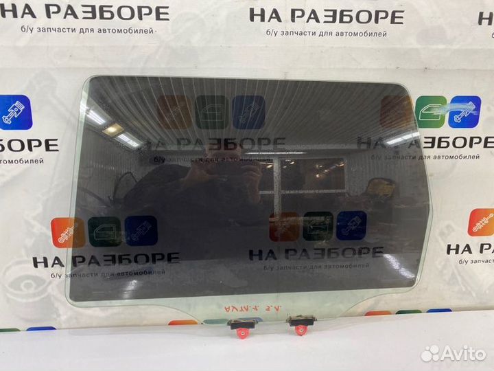 Стекло двери заднее левое Mitsubishi Outlander