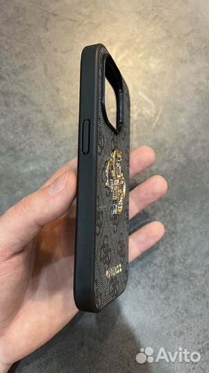 Чехол Guess на iPhone 15 Pro оригинал