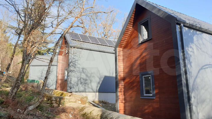 Дом 64 м² на участке 5 сот.