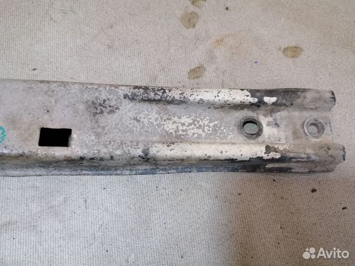 Кронштейн Opel Monterey A 1992-1998