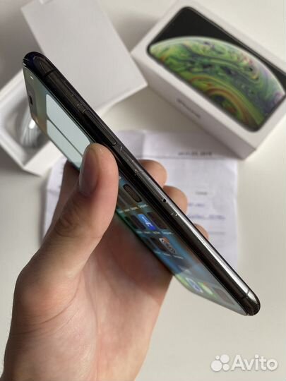 iPhone Xs, 64 ГБ