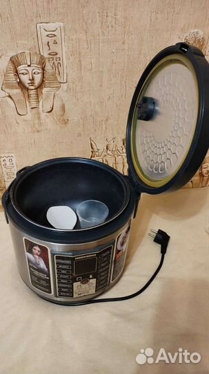 Мультиварка Redmond RMC-M252