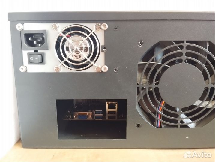 Корпус/тушка для майнинга LianLi на 8 карт B75M