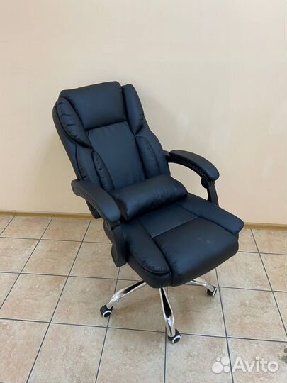 Кресло офисное Экокожа с подушкой