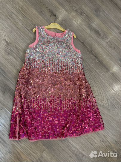 Очень нарядное платье для девочки