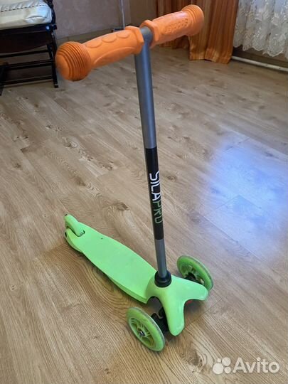 Самокат трехколесный от 2 лет