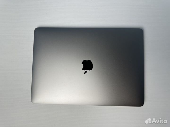 MacBook Pro 13 2020 M1/16/256Gb (полоса на экране)