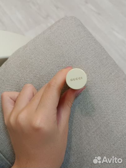 Gucci помада оттенок 500