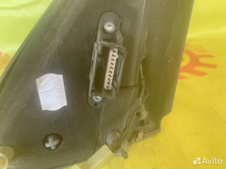 Зеркало заднего вида боковое переднее правое