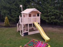 Детский игровой домик на сваях