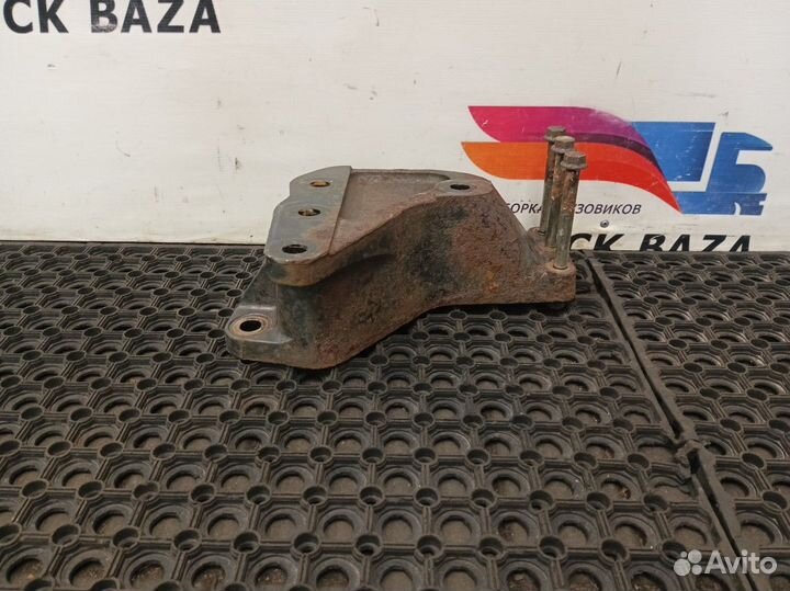 Кронштейн гура Man TGA, Man TGX