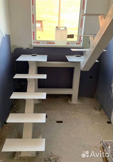 Метлличесакую лестницу Изготовим