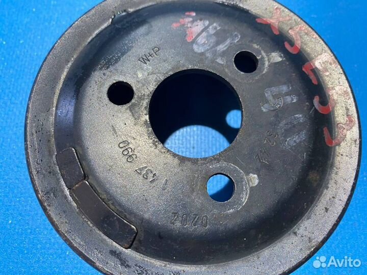 Шкив насоса гур BMW X5 E53 M62B44 4.4