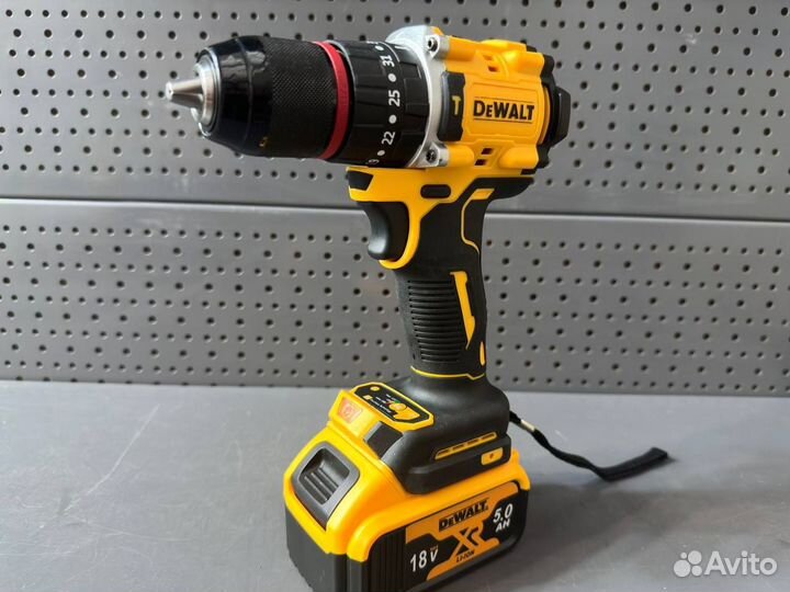 Шуруповерт DeWalt 18v бесщеточный