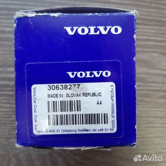 Натяжной ролик ремня грм volvo 30638277