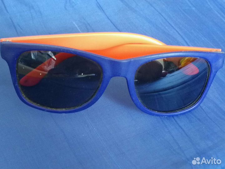 Солнцезащитные очки