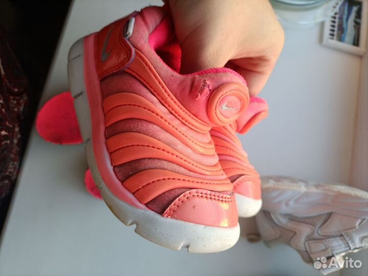 Кроссовки для девочки