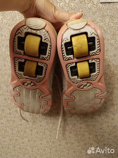 Кроссовки роликовые