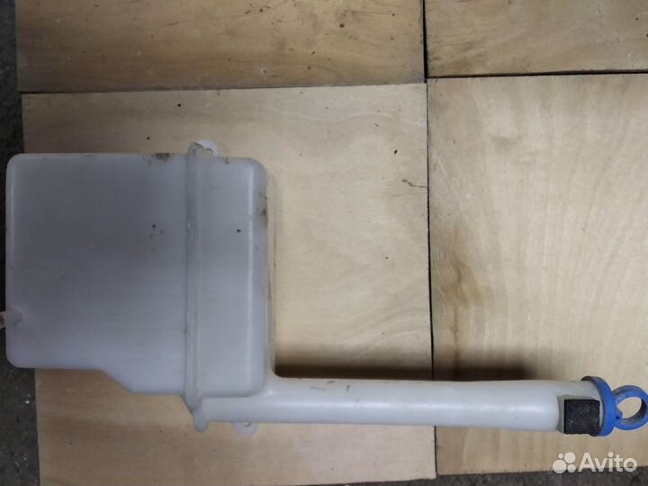 Бачок омывателя для иномарки