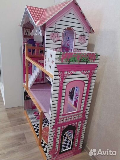 Домик кукольный