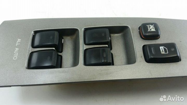 Блок управления стеклоподъемниками передний правый