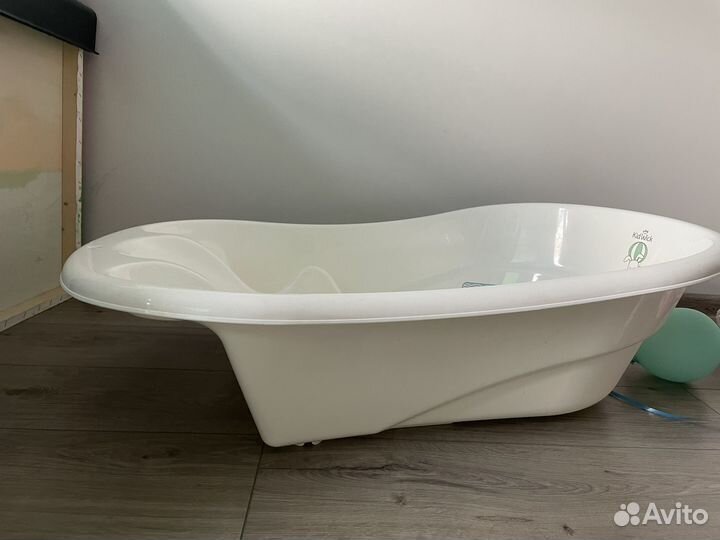 Ванночка для купания новорожденного