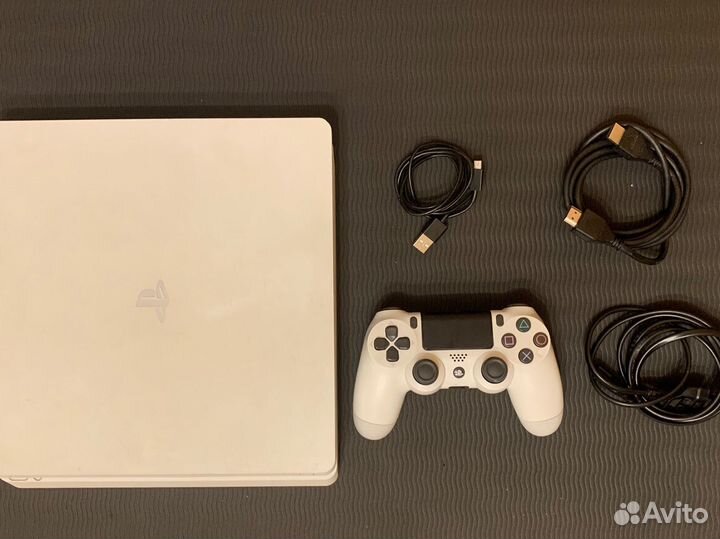 Sony playstation 4 slim