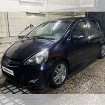 Honda Jazz 1.3 CVT, 2007, 267 000 км, с пробегом, цена 650 000 руб.