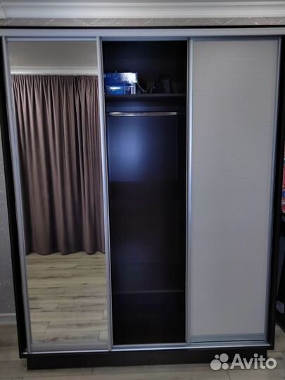 Шкаф купе с зеркалом бу