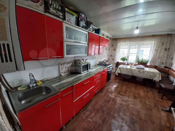 Дом 100 м² на участке 1,5 га