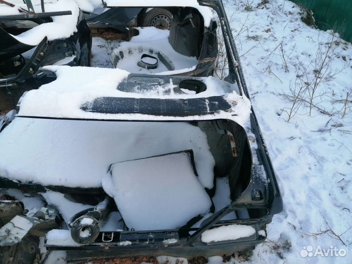 Задняя часть дэу нексия, заднее крыло