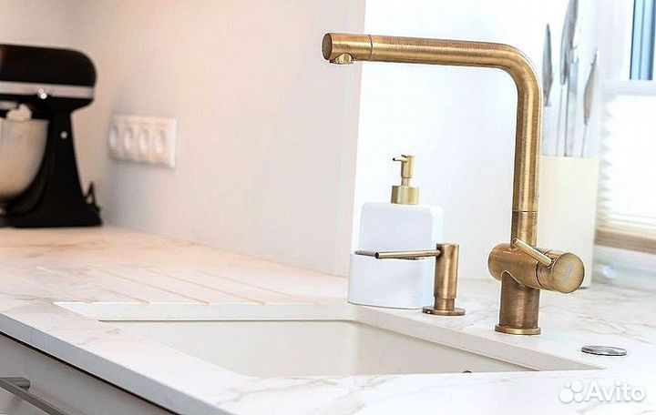 Кухня в потолок