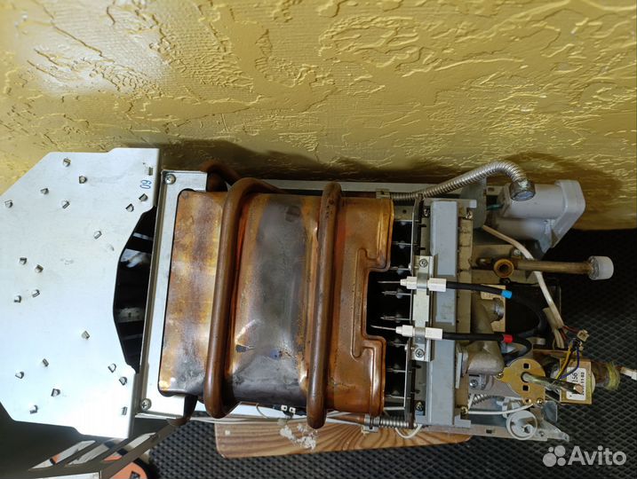 Водонагреватель газовый б/у