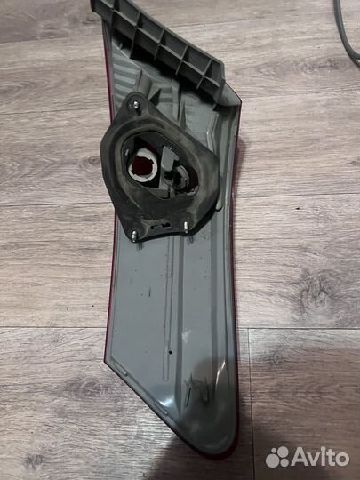 Стоп сигнал задний левый Toyota Camry ACV40 2azfe