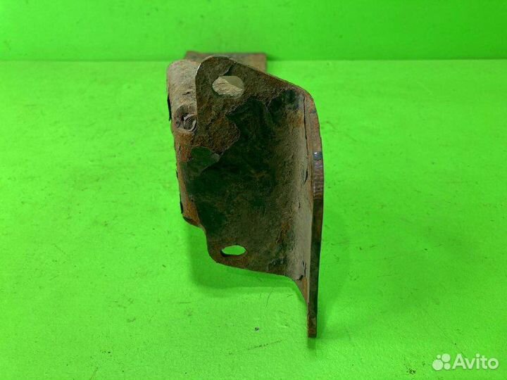 Кронштейн крыла MAN TGA