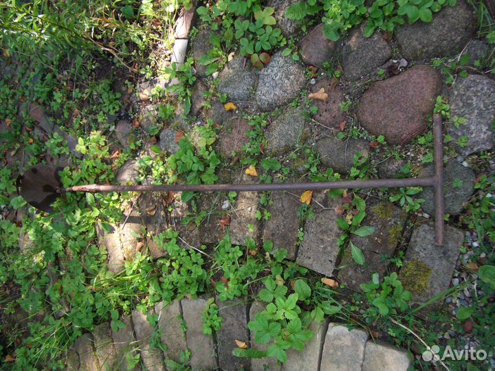 Лопаты, вилы, плуг и др