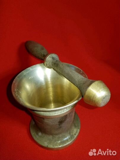 Ступка с пестиком бронза. года ссср. Высота 80 мм