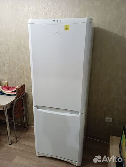 Холодильник на запчасти