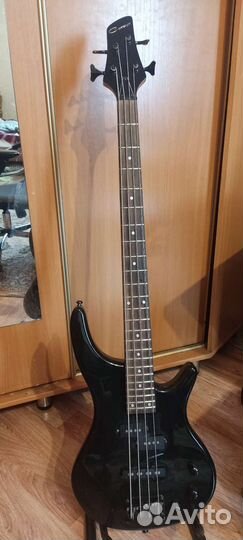 Бас гитара Caraya