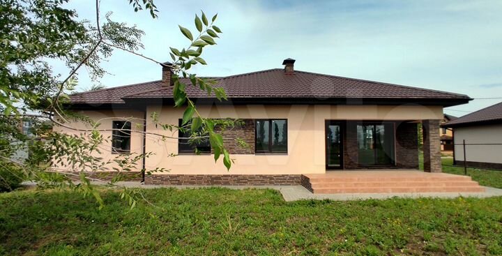 Дом 171,1 м² на участке 8,5 сот.